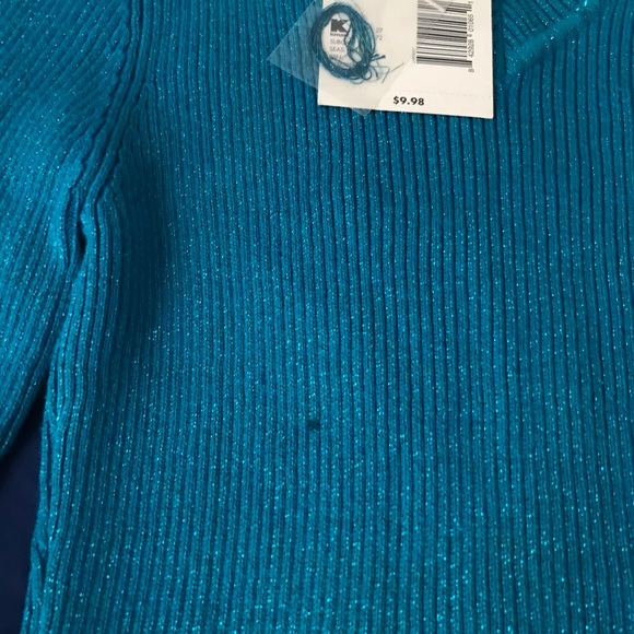 Basic Editions Top - Picture 3 of 4